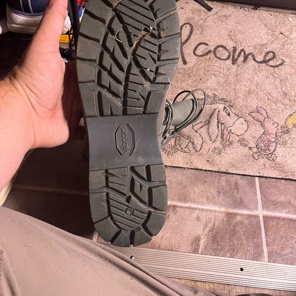 Men’s size 12 steel to combat boots - Picture 2 of 4